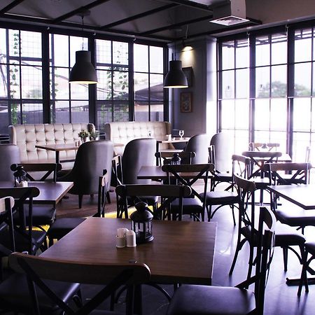 Maple Hotel Grogol Джакарта Екстер'єр фото