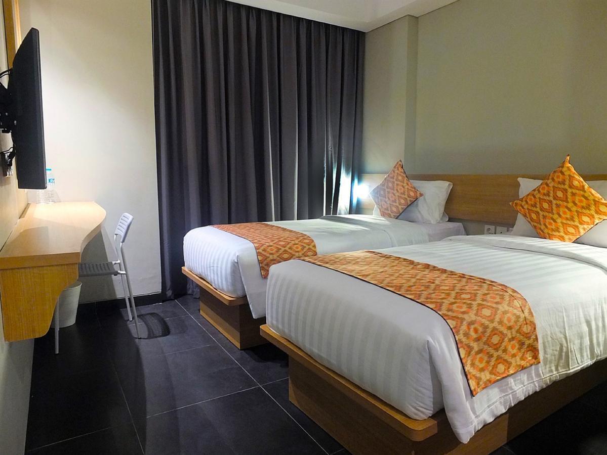 Maple Hotel Grogol Джакарта Екстер'єр фото