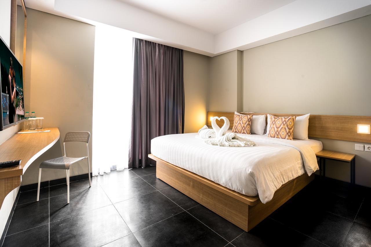 Maple Hotel Grogol Джакарта Екстер'єр фото