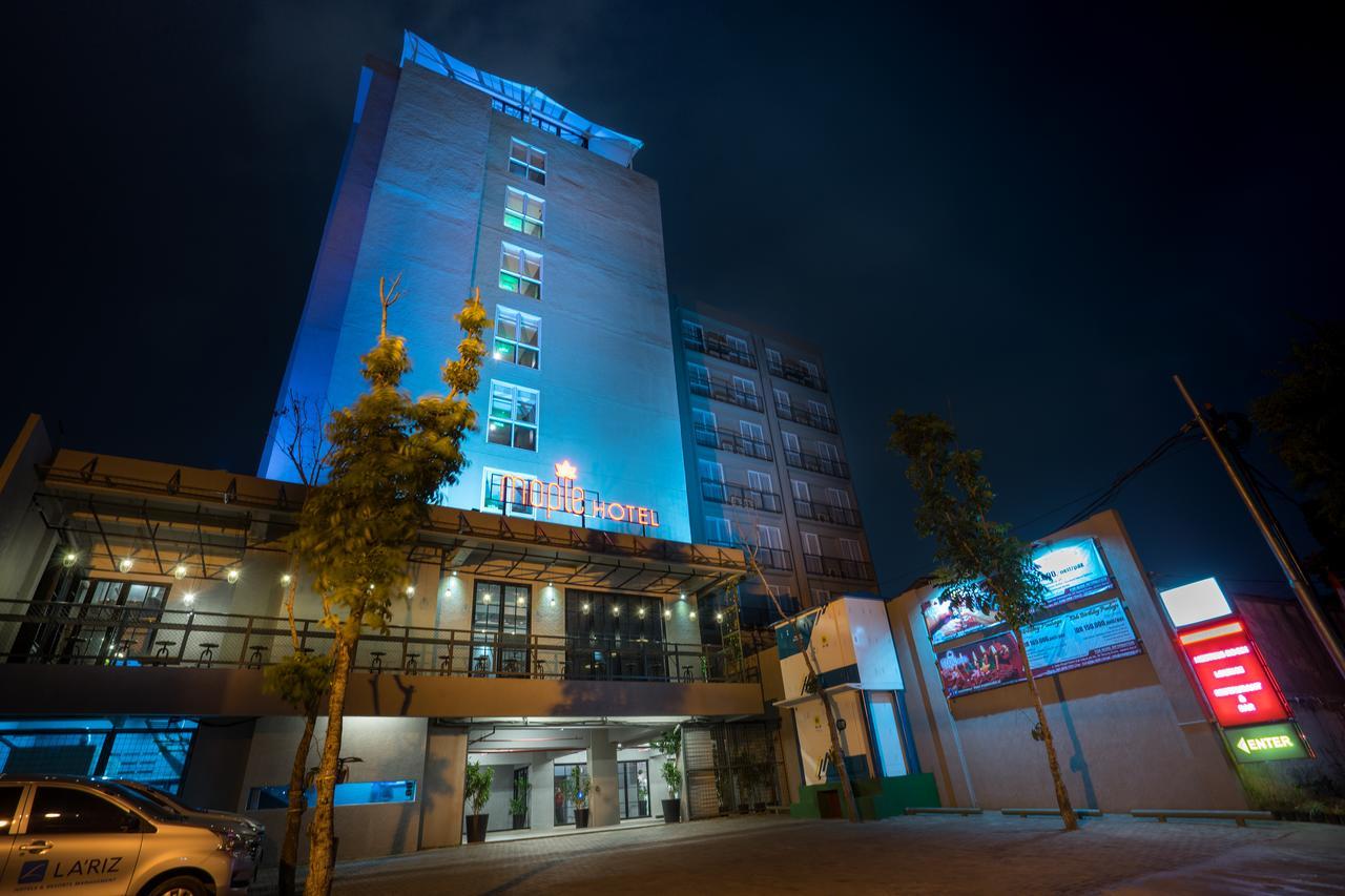 Maple Hotel Grogol Джакарта Екстер'єр фото